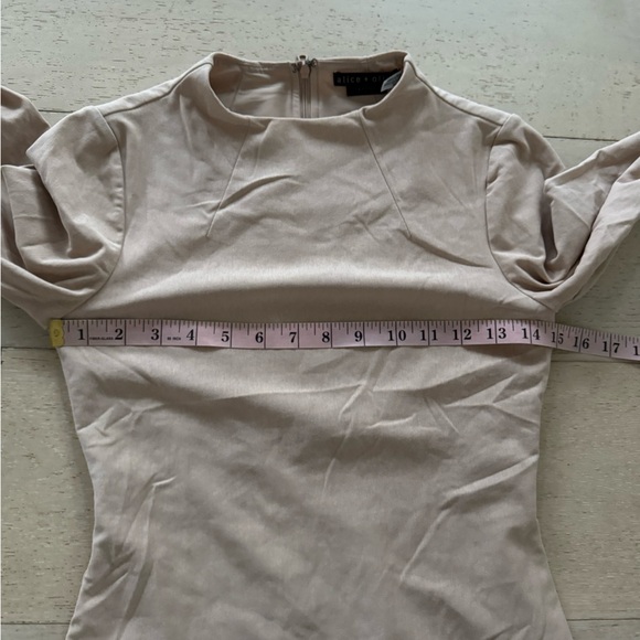 NWOT Alice and Olivia Becker Mock Neck Bodysuit - Picture 8 of 14